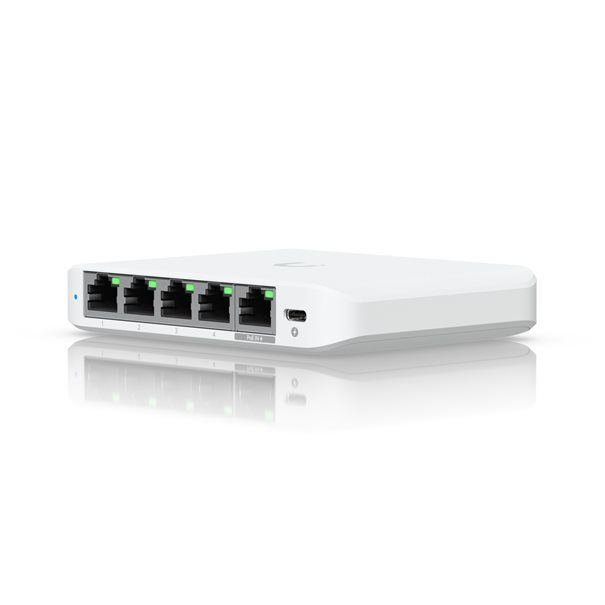 Ubiquiti Switch UniFi 5xRJ45 2.5GBit Compact (incl. NT) Powered by 802.3af/at PoE or USB Type C, Fanless - Image 2
